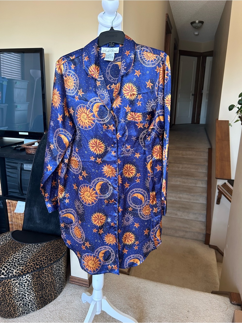 Vintage Celestial Satin Button-Up Night Gown/Shirt -Gold Sun & Moon Print - Picture 2 of 8